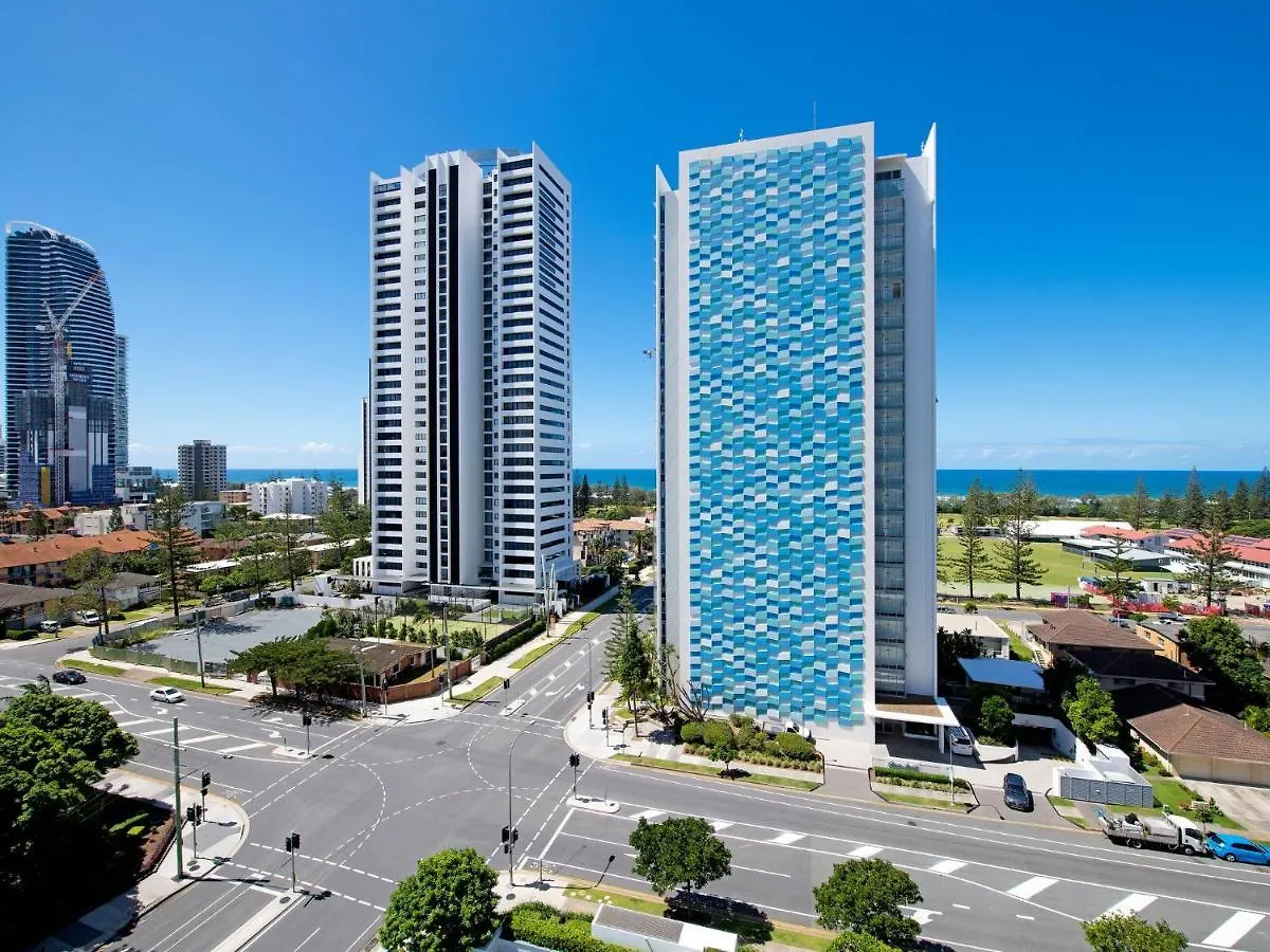 Charming 3 Bedroom Apartment - Sierra Grand - Coasthm Gold Coast Australia